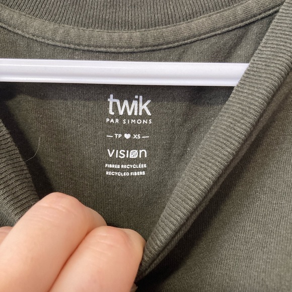 Long-sleeve crop top from twik by Simons - Picture 3 of 4